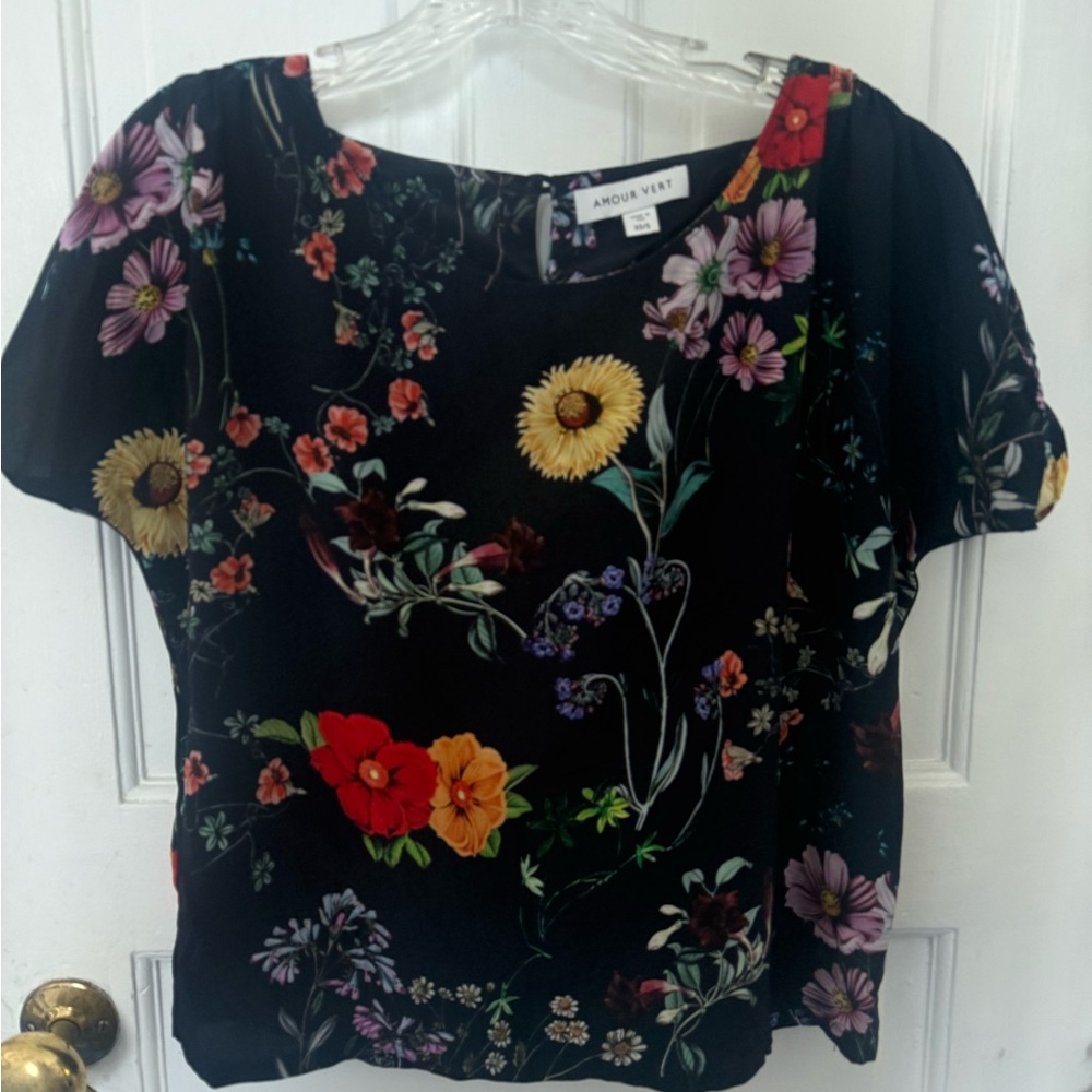 Amour Vert 100% Silk Black Floral Short-Sleeve Blouse with Multicolor Blooms